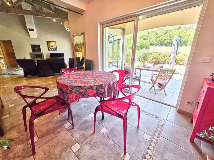 Image No.4-5 Bed House for sale