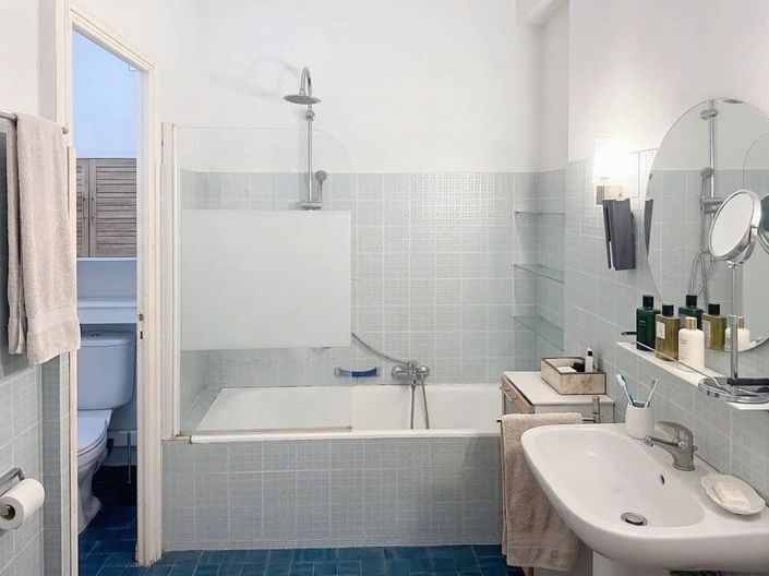 Image No.7-3 Bed House for sale