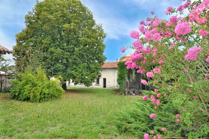 Image No.2-4 Bed House for sale