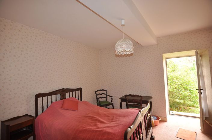 Image No.6-4 Bed House for sale
