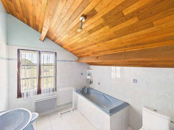 Image No.11-3 Bed Village House for sale