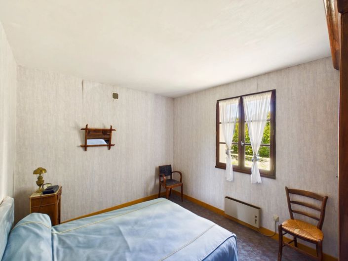 Image No.5-3 Bed Village House for sale