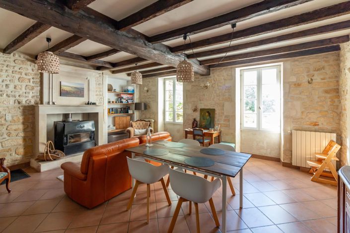 Image No.12-6 Bed House for sale