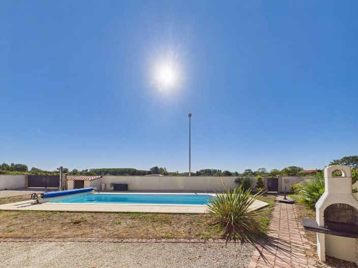 Image No.14-3 Bed House for sale