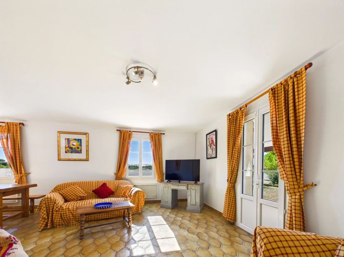Image No.3-3 Bed House for sale