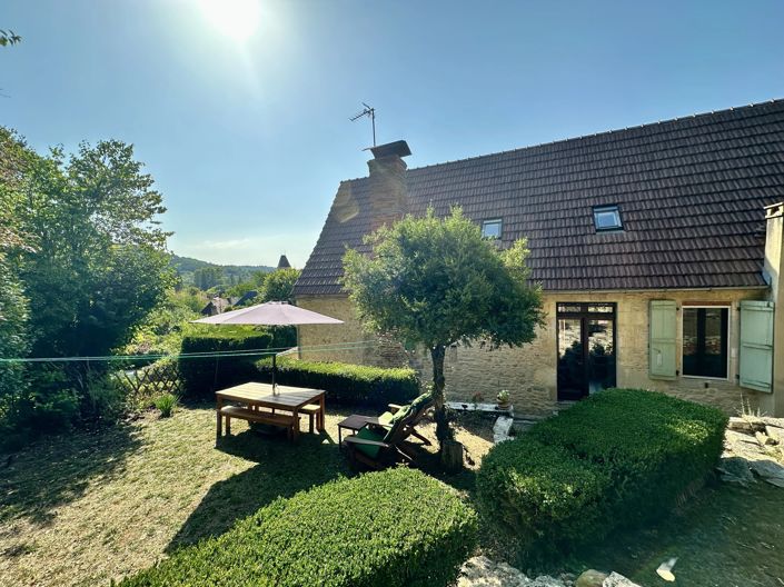 Image No.2-4 Bed Village House for sale
