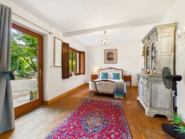 Image No.7-4 Bed Village House for sale