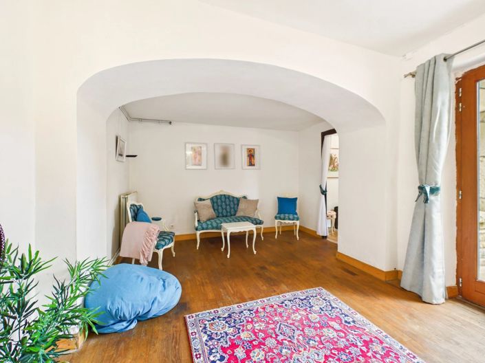 Image No.8-4 Bed Village House for sale