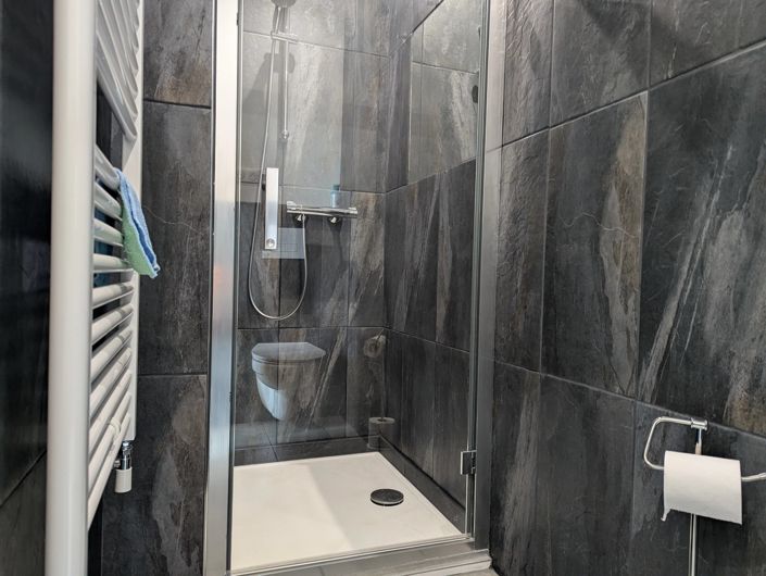 Image No.10-3 Bed House for sale
