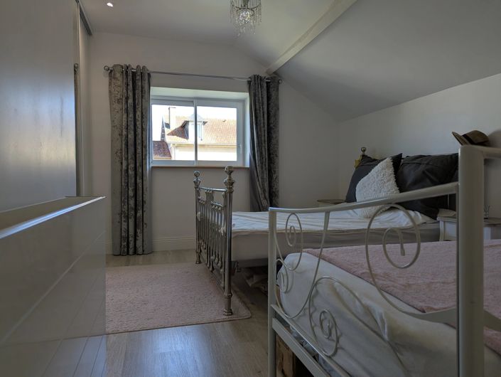 Image No.14-3 Bed House for sale