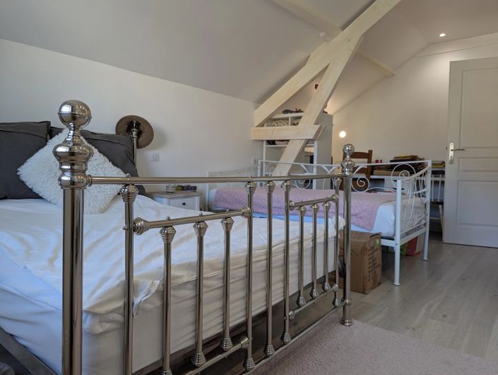 Image No.15-3 Bed House for sale