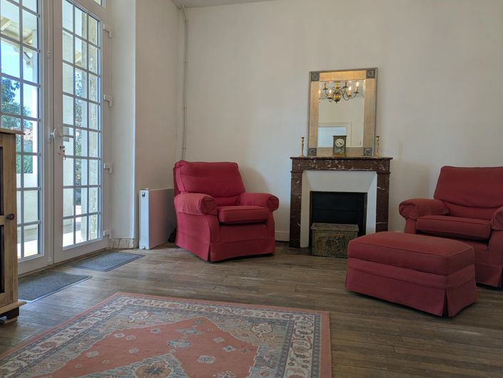 Image No.8-3 Bed House for sale