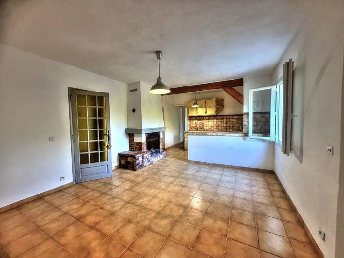 Image No.12-5 Bed House for sale