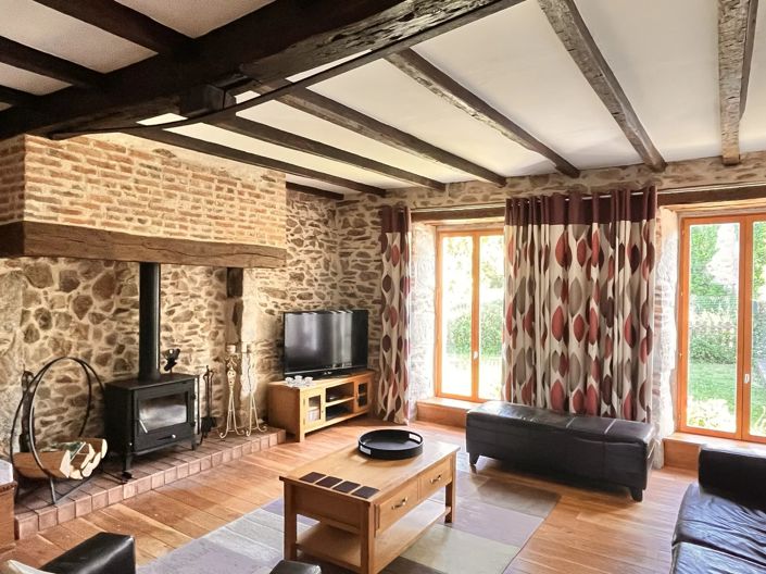 Image No.4-3 Bed Village House for sale