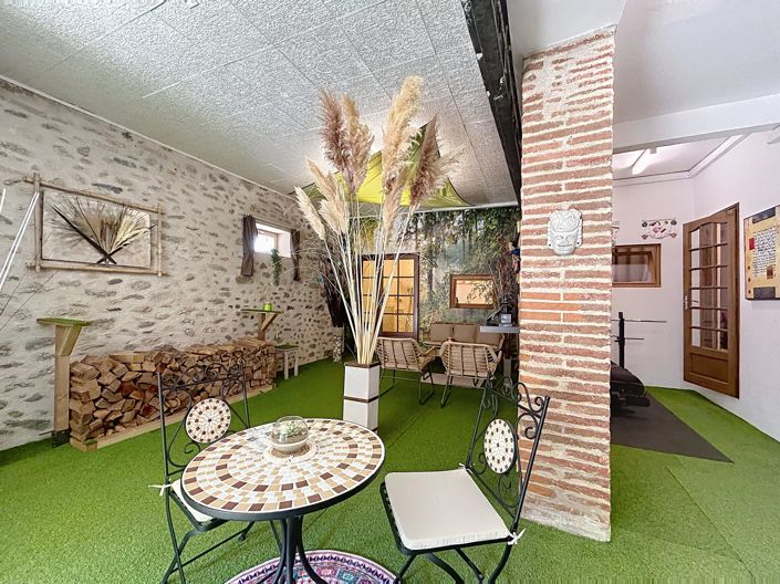Image No.10-4 Bed Village House for sale