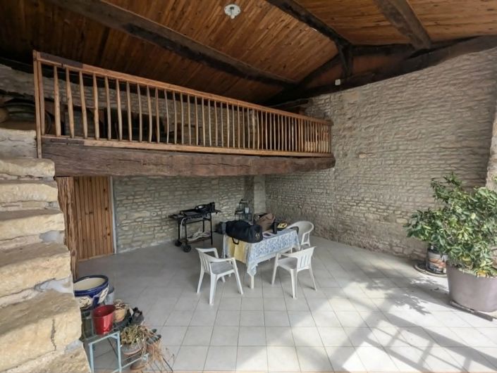 Image No.6-3 Bed House for sale