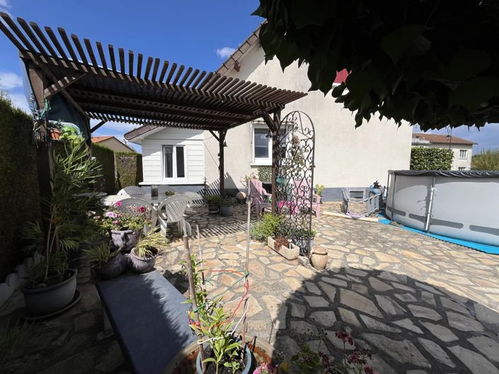 Image No.10-4 Bed Village House for sale