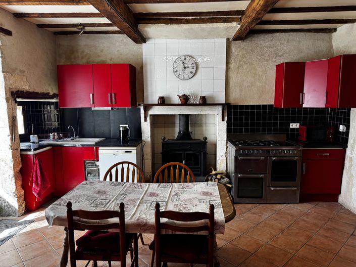 Image No.3-Maison de village de 4 chambres à vendre à Saint-Severin