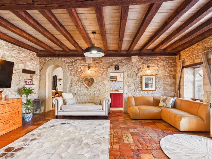 Image No.3-5 Bed House for sale