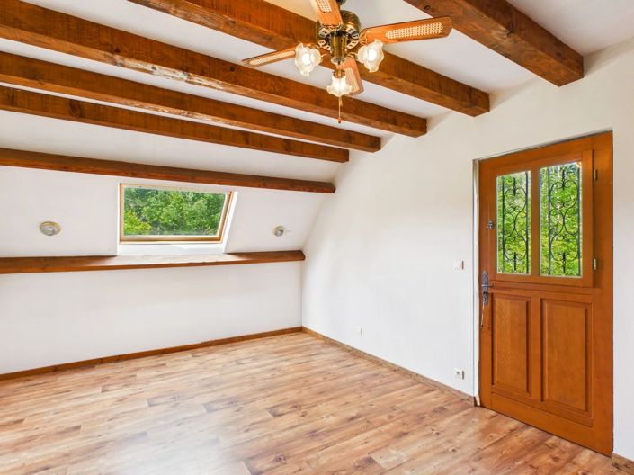 Image No.12-5 Bed House for sale