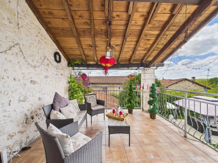Image No.10-5 Bed House for sale