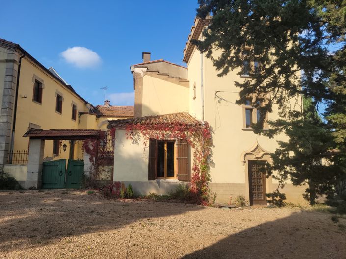 Image No.5-6 Bed House for sale