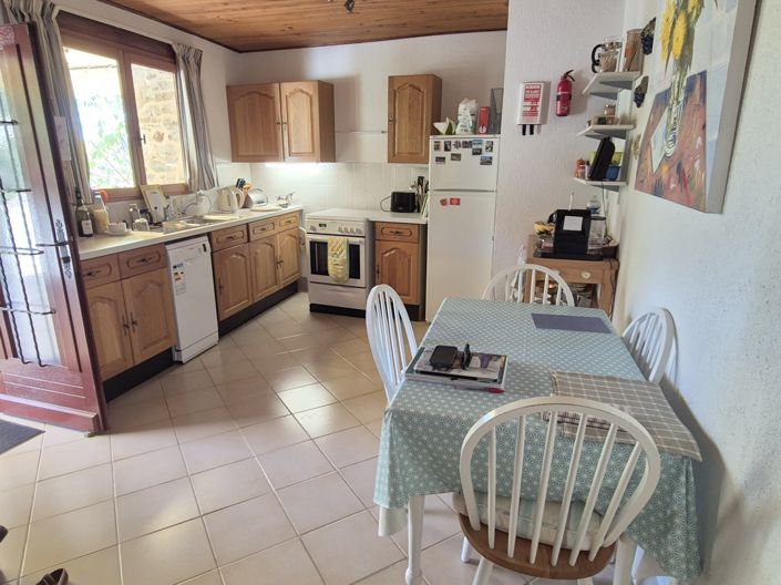 Image No.6-3 Bed House for sale