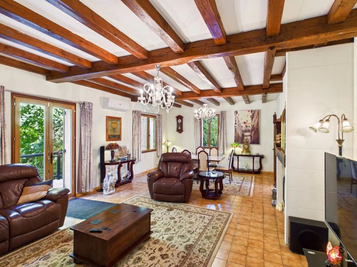Image No.2-4 Bed House for sale