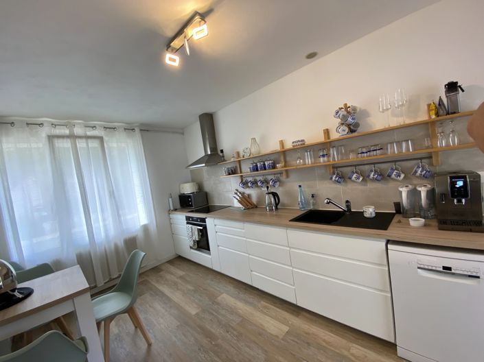 Image No.6-3 Bed House for sale