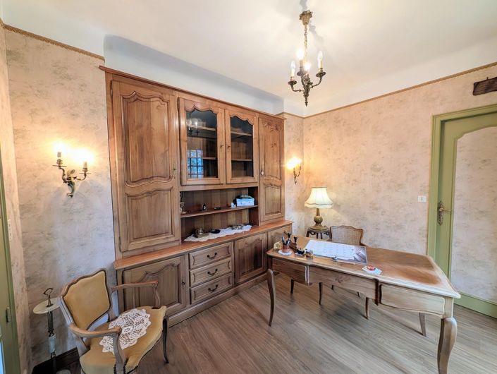 Image No.13-3 Bed House for sale