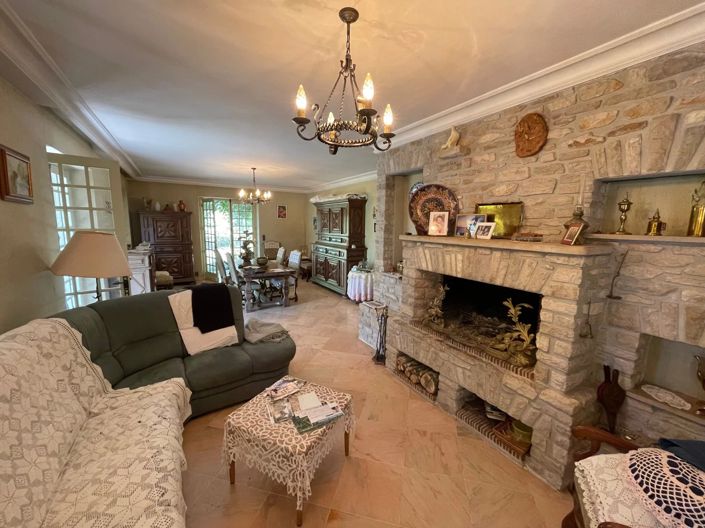 Image No.5-3 Bed House for sale