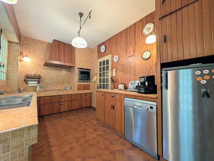 Image No.6-3 Bed House for sale