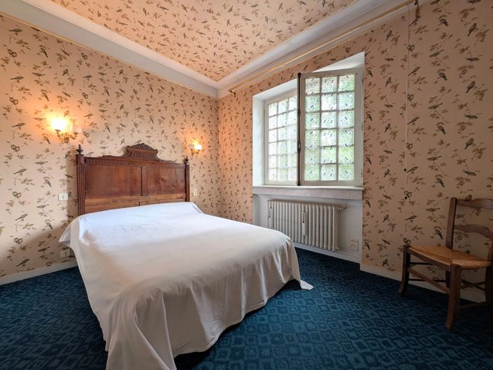 Image No.9-3 Bed House for sale