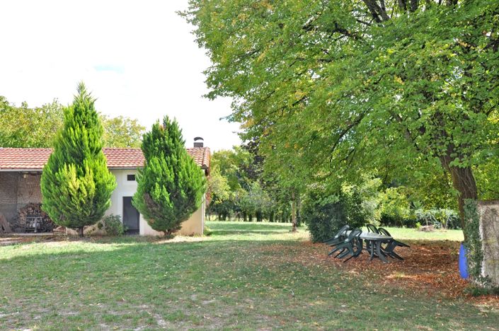 Image No.2-5 Bed House for sale