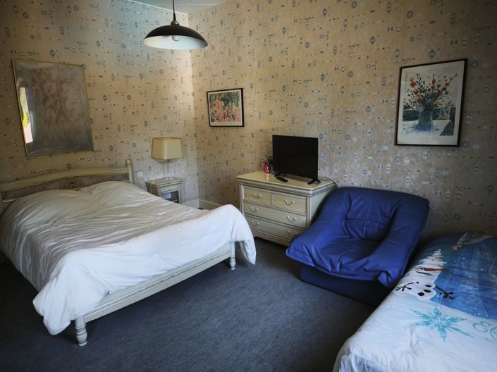 Image No.10-5 Bed House for sale