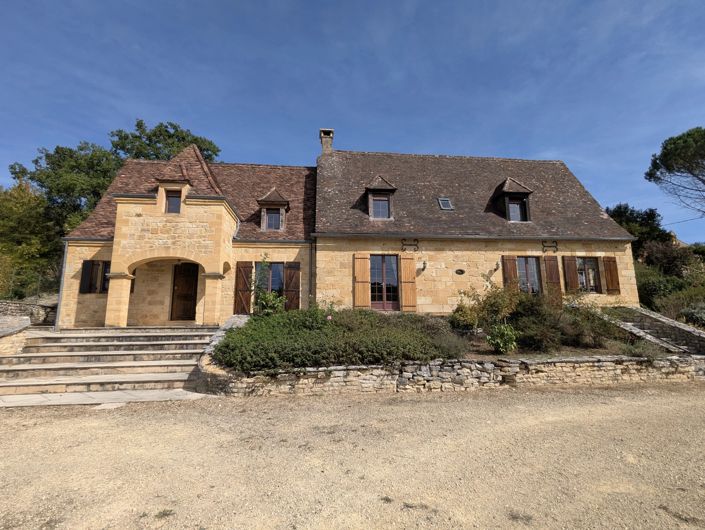 Image No.2-5 Bed House for sale