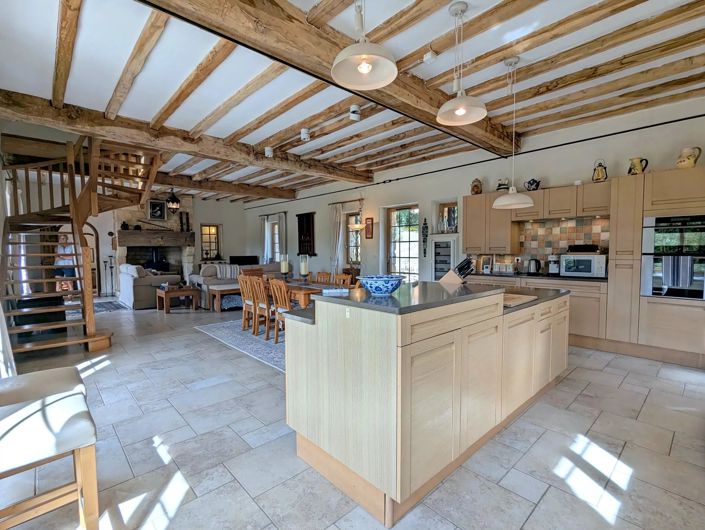 Image No.5-5 Bed House for sale