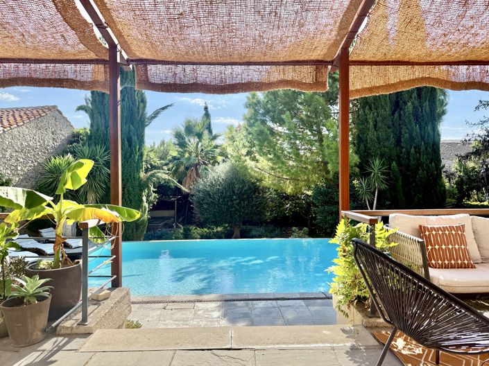 Image No.5-6 Bed House for sale