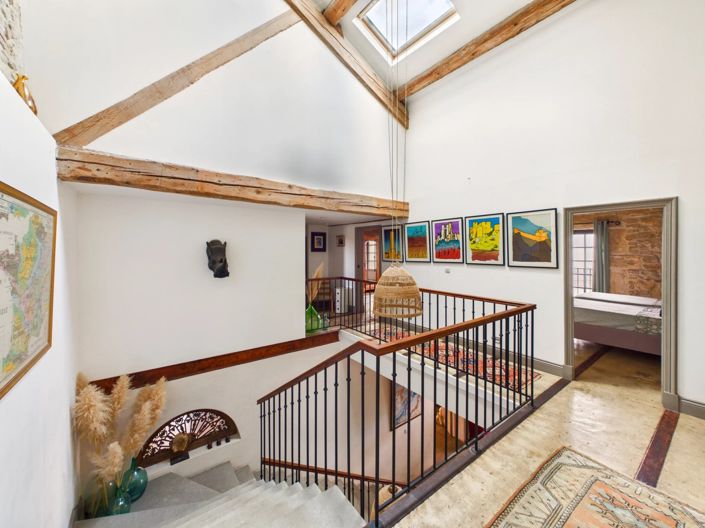 Image No.8-6 Bed House for sale
