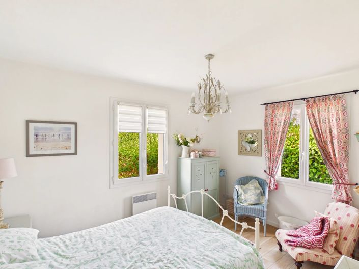Image No.11-3 Bed House for sale