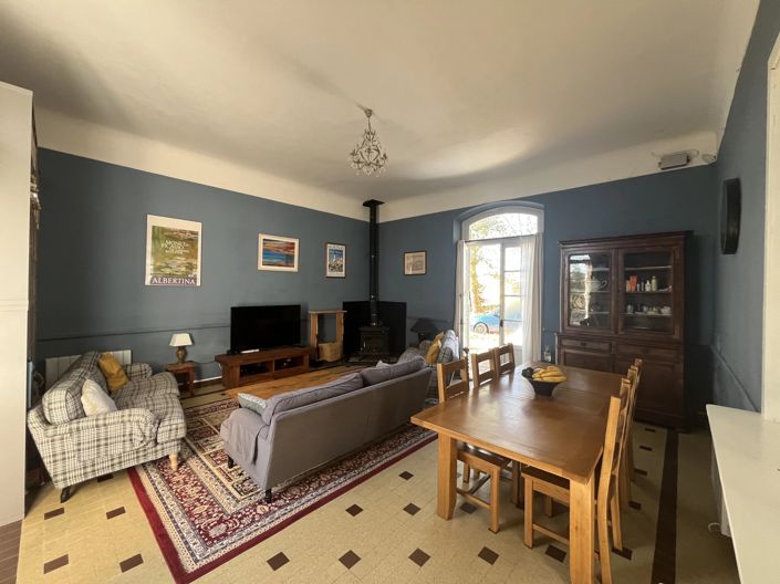 Image No.2-5 Bed House for sale