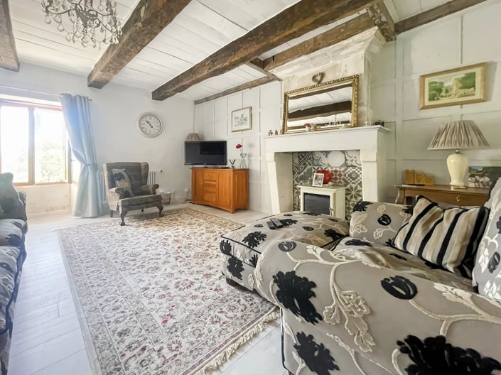 Image No.11-3 Bed House for sale