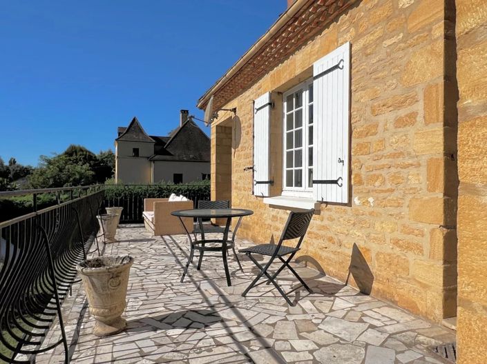 Image No.11-5 Bed House for sale