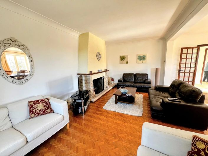Image No.4-5 Bed House for sale
