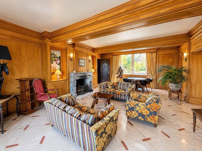 Image No.4-12 Bed House for sale