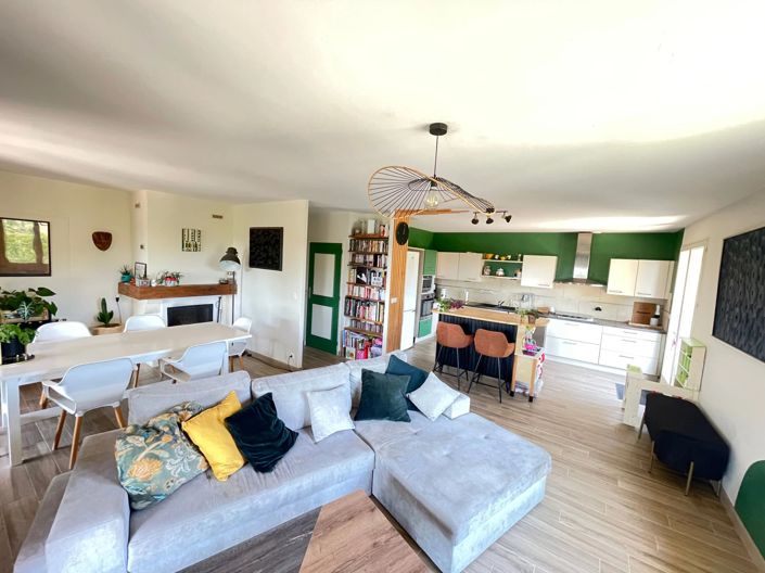 Image No.3-6 Bed House for sale