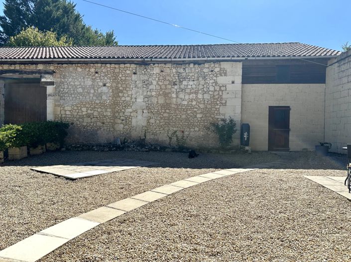 Image No.5-2 Bed House for sale