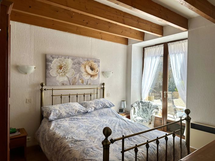 Image No.7-2 Bed House for sale