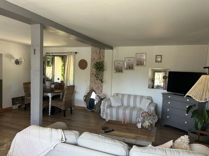 Image No.9-3 Bed House for sale