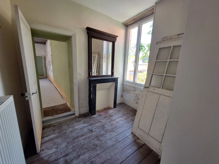 Image No.12-4 Bed House for sale